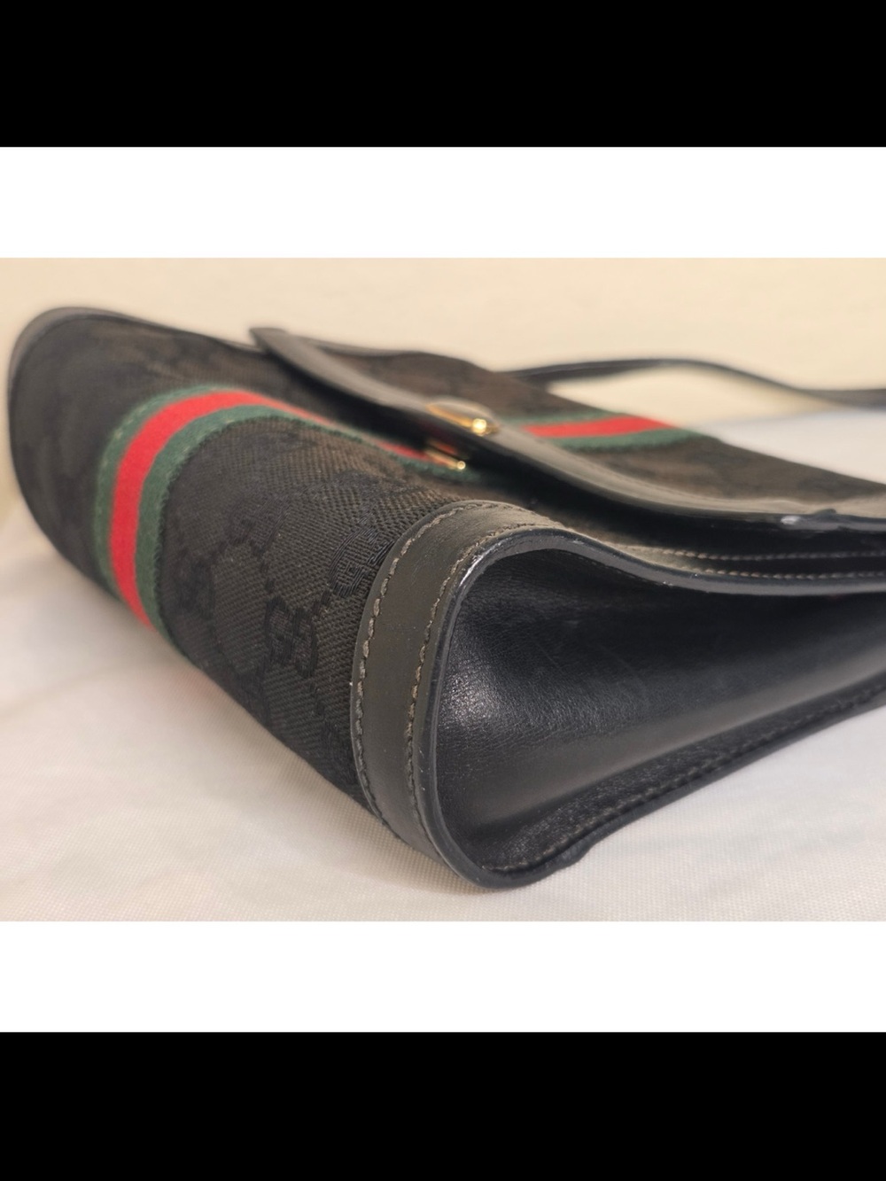 Gucci Black GG Canvas Shoulder Bag or Clutch with Green-Red Web Stripe - Picture 5 of 12